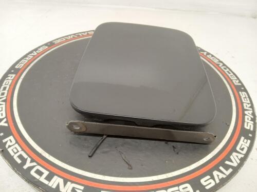 Nissan Elgrand 2003 E51 Fuel Filler Flap In Kh3 Super Black