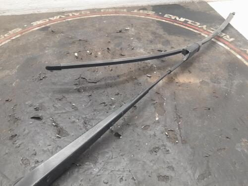 Jaguar E Pace 2018 Mk1 Osf Drivers Front Right Wiper Arm