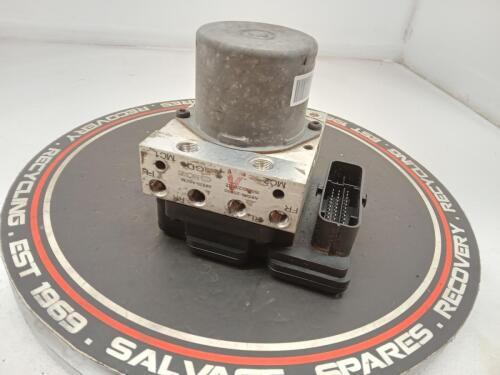 Hyundai I30 ABS Pump and Module 1.6L Petrol 2016 Mk2 61589-45200