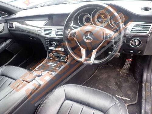 Mercedes Cls Class 2011 C218 Multifunction Steering Wheel - No Airbag