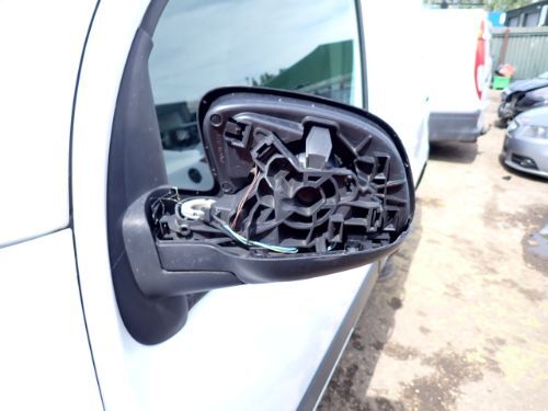 MERCEDES Citan  MIRROR W415 VS10 CDI WING MIRROR LEFT SIDE ELECTRIC