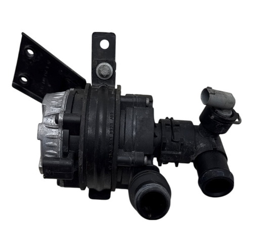 MERCEDES E CLASS WATER PUMP W213 AMG LINE E220