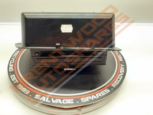 BMW 5 Series F10 2012 DVD Player / 6 Disc CD Changer