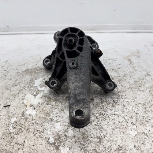 MINI COUNTRYMAN GEARBOX MOUNT ONE D R60 2010-2017