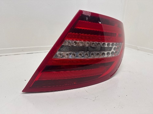 MERCEDES C CLASS LIGHT W204 2011-2014 REAR TAIL LIGHT RIGHT SALOON
