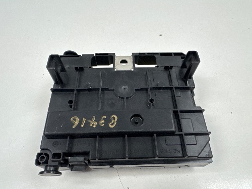 PEUGEOT 308 FUSE BOX SW MK1 2011-2014