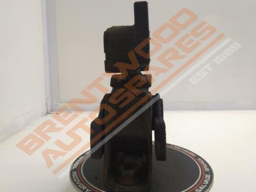 Lexus CT200h 2011 Gearbox Mount 1.8 Hybrid