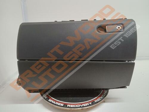 Mercedes Cls Class 2015 C218 Glove Box Compartment