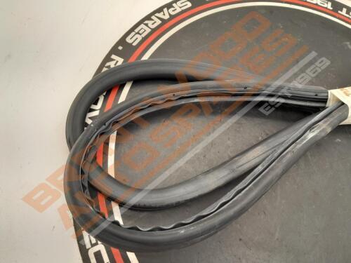 Audi A6 2005 C6 Nsf Passengers Front Left Door Rubber / Seal