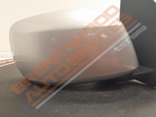 Nissan Pathfinder 2005 Mk3 Osf Drivers Front Right Door Mirror - Powerfolding