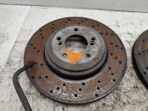 BMW M3 BRAKE CALIPERS DISCS E93 M3 CABRIOLET REAR SET 3999CC PETROL