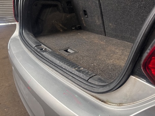 VOLKSWAGEN POLO TAILGATE RUBBER MK5 6R 2009-2011 BOOTLID SEAL